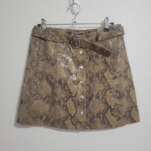 Zara Women faux leather/snake print skirt size small - Picture 1 of 12